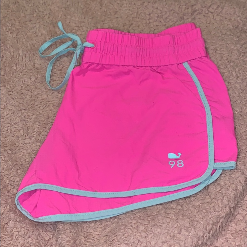 Female Vineyard Vines athletic shorts